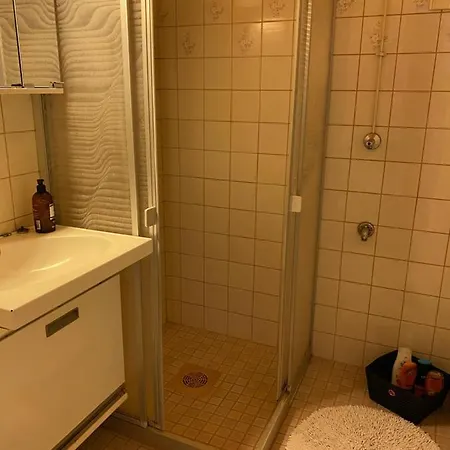 Tilava Yksioe Niinivaaralla *